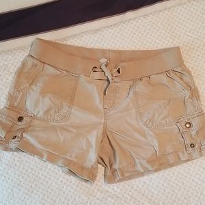 Short cargo shorts